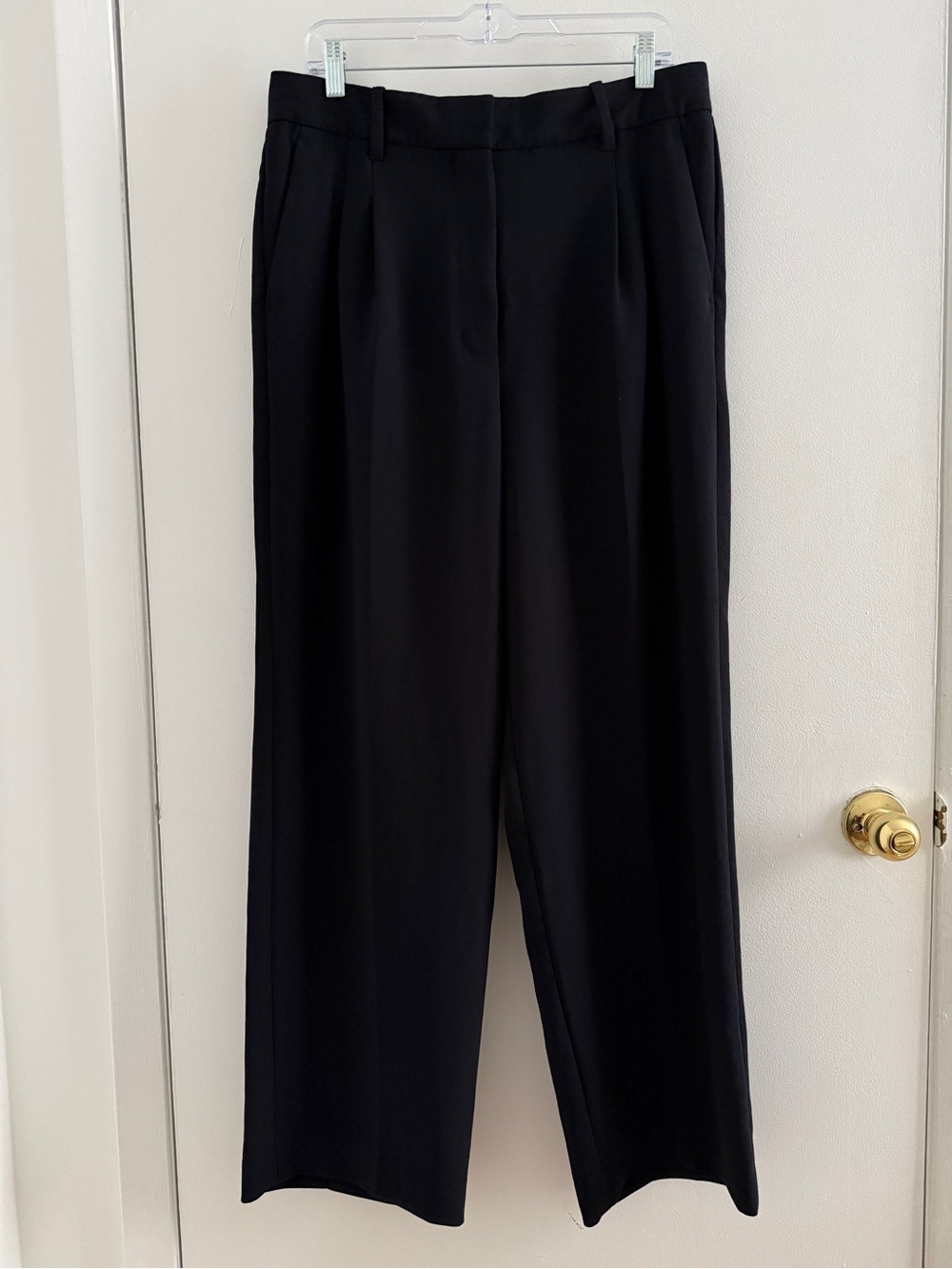 Aritzia The Effortless Pant in Black Size 14